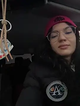 Snapshot of MeekyRich chatting on November 29, 2:03 am MeekyRich online show from November 29, 2:03 am