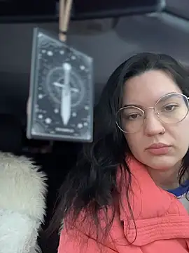 Snapshot of MeekyRich chatting on December 14, 2:39 am MeekyRich online show from December 14, 2:39 am