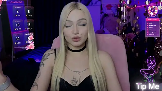Snapshot of LinaLirian chatting on June 6, 8:46 pm LinaLirian online show from June 6, 8:46 pm