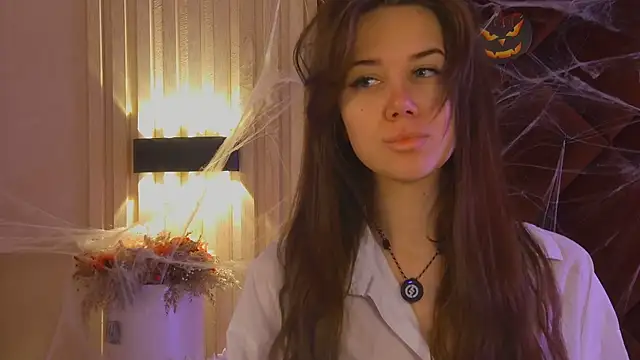 StacyHarland online show from November 3, 4:14 am