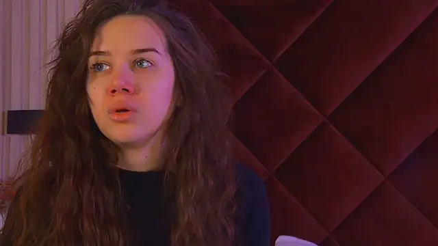 StacyHarland online show from November 17, 5:02 am