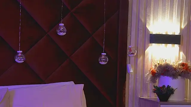 StacyHarland online show from December 16, 4:39 am