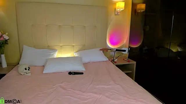 Snapshot of Sowetly chatting on October 22, 1:17 am Sowetly online show from October 22, 1:17 am