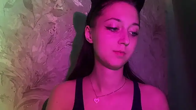 Snapshot of YourTemptation_ chatting on December 3, 2:26 pm YourTemptation online show from December 3, 2:26 pm