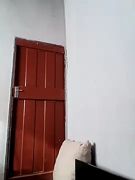 Snapshot of mydickbedarkandthick chatting on October 14, 5:30 am mydickbedarkandthick online show from October 14, 5:30 am