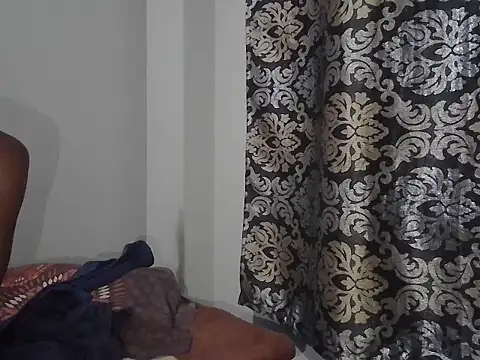 Snapshot of mydickbedarkandthick chatting on March 2, 6:37 pm mydickbedarkandthick online show from March 2, 6:37 pm