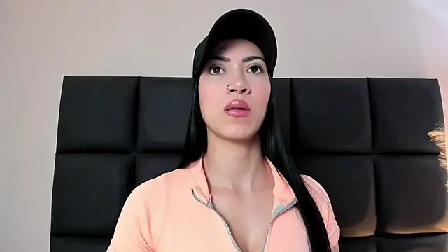 Snapshot of AbbieJoness_ chatting on December 16, 11:37 am AbbieJoness online show from December 16, 11:37 am