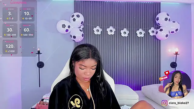 ciara blake online show from June 26, 7:40 pm