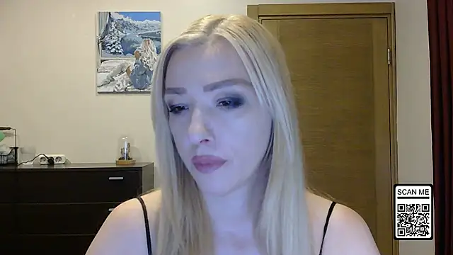 Snapshot of Wild_Silk_Desire chatting on September 10, 12:49 pm Wild Silk Desire online show from September 10, 12:49 pm