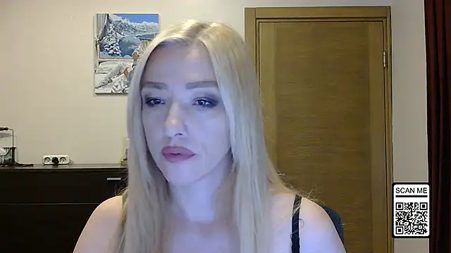 Snapshot of Wild_Silk_Desire chatting on September 14, 12:59 pm Wild Silk Desire online show from September 14, 12:59 pm