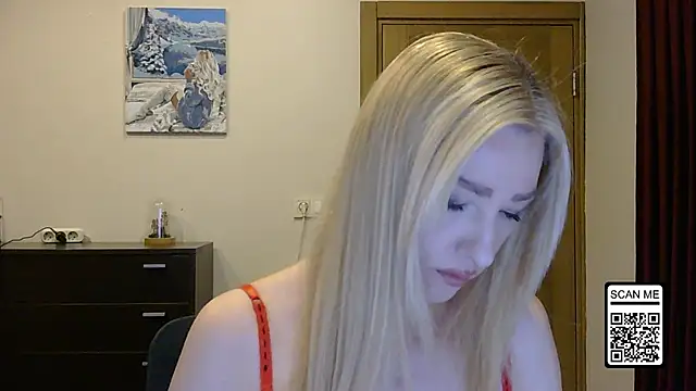 Snapshot of Wild_Silk_Desire chatting on September 26, 1:04 pm Wild Silk Desire online show from September 26, 1:04 pm