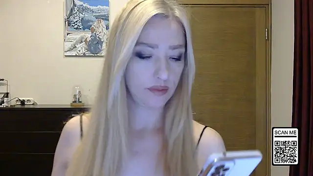 Snapshot of Wild_Silk_Desire chatting on October 4, 1:09 pm Wild Silk Desire online show from October 4, 1:09 pm