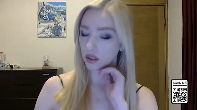 Snapshot of Wild_Silk_Desire chatting on October 5, 1:09 pm Wild Silk Desire online show from October 5, 1:09 pm