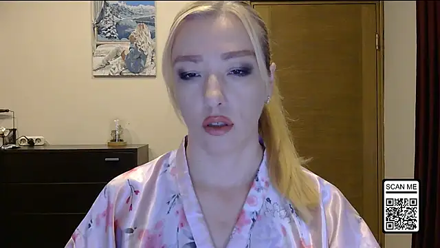 Snapshot of Wild_Silk_Desire chatting on October 11, 1:42 pm Wild Silk Desire online show from October 11, 1:42 pm