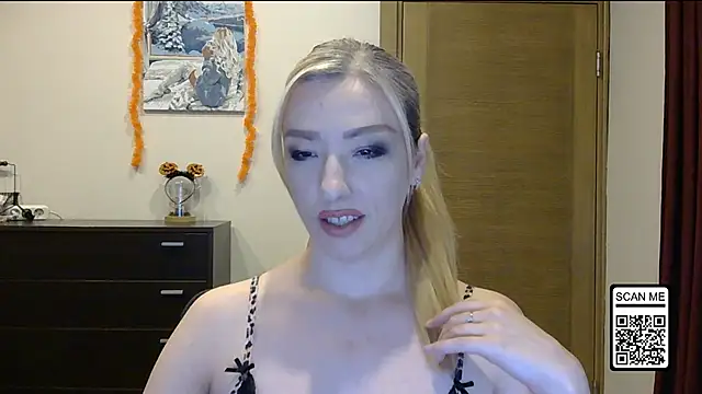 Snapshot of Wild_Silk_Desire chatting on November 2, 1:46 pm Wild Silk Desire online show from November 2, 1:46 pm