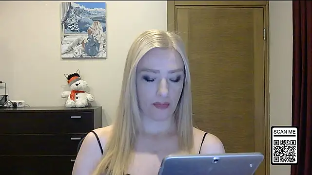 Snapshot of Wild_Silk_Desire chatting on November 14, 2:05 pm Wild Silk Desire online show from November 14, 2:05 pm