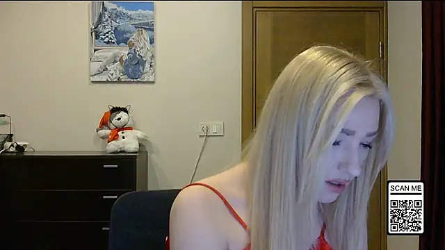 Snapshot of Wild_Silk_Desire chatting on November 24, 3:01 pm Wild Silk Desire online show from November 24, 3:01 pm