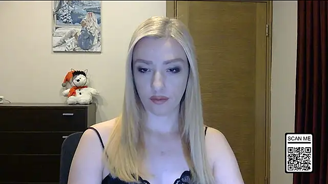 Snapshot of Wild_Silk_Desire chatting on December 2, 3:40 pm Wild Silk Desire online show from December 2, 3:40 pm