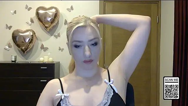 Snapshot of Wild_Silk_Desire chatting on May 24, 6:02 pm Wild Silk Desire online show from May 24, 6:02 pm