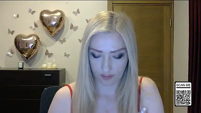 Snapshot of Wild_Silk_Desire chatting on June 5, 3:07 pm Wild Silk Desire online show from June 5, 3:07 pm