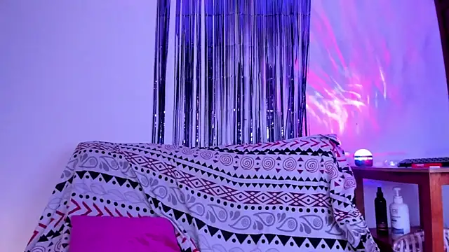 Snapshot of mystery_psique chatting on October 27, 7:07 pm mystery psique online show from October 27, 7:07 pm