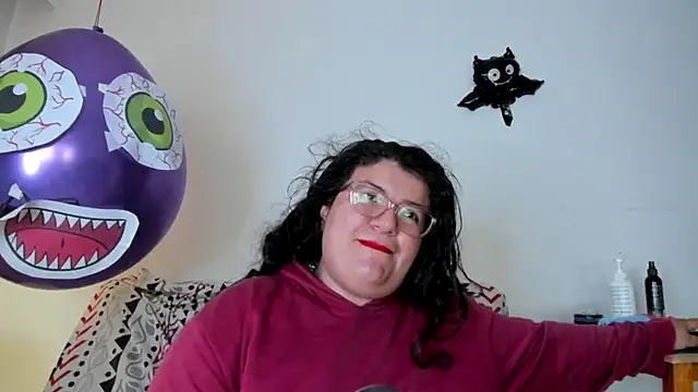 Snapshot of mystery_psique chatting on November 5, 9:04 pm mystery psique online show from November 5, 9:04 pm