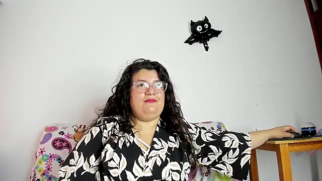 Snapshot of mystery_psique chatting on November 11, 7:03 pm mystery psique online show from November 11, 7:03 pm