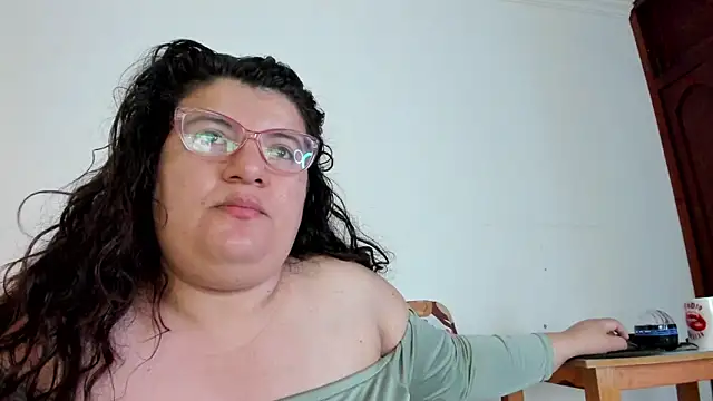 Snapshot of mystery_psique chatting on November 16, 1:28 pm mystery psique online show from November 16, 1:28 pm