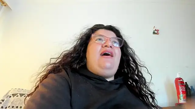 Snapshot of mystery_psique chatting on December 13, 7:53 pm mystery psique online show from December 13, 7:53 pm