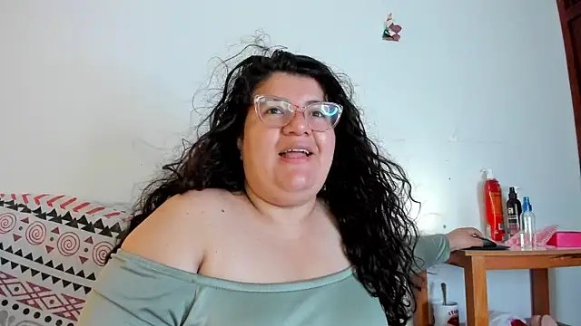 Snapshot of mystery_psique chatting on December 14, 1:38 pm mystery psique online show from December 14, 1:38 pm