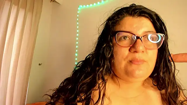 Snapshot of mystery_psique chatting on June 20, 3:48 pm mystery psique online show from June 20, 3:48 pm