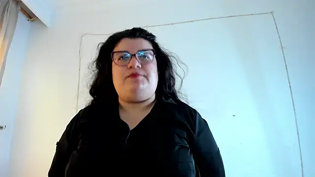 Snapshot of mystery_psique chatting on June 28, 2:23 pm mystery psique online show from June 28, 2:23 pm