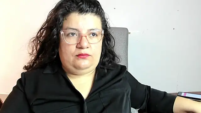 Snapshot of mystery_psique chatting on July 10, 3:36 pm mystery psique online show from July 10, 3:36 pm