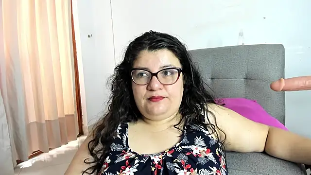 Snapshot of mystery_psique chatting on July 30, 3:44 pm mystery psique online show from July 30, 3:44 pm