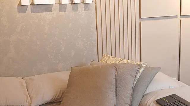 Susan wall online show from September 17, 1:24 pm