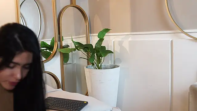 Susan wall online show from September 19, 1:12 pm