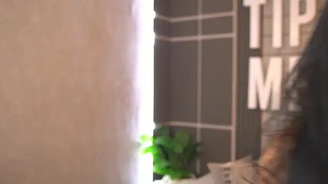 Susan wall online show from October 3, 2:58 pm