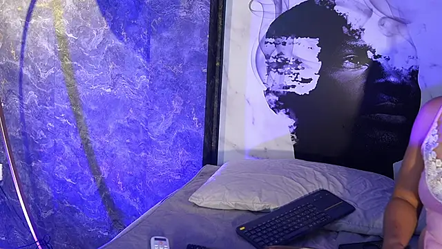 Susan wall online show from February 20, 1:11 pm