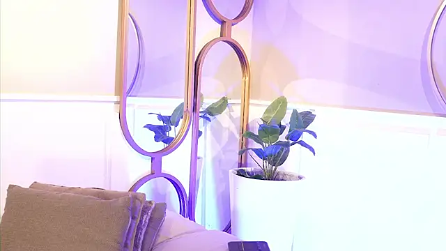 Snapshot of Susan_wall chatting on June 23, 7:23 pm Susan wall online show from June 23, 7:23 pm