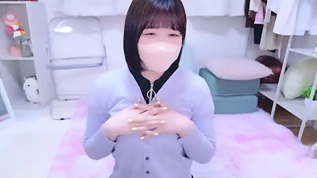 Snapshot of _suika_ chatting on February 23, 9:06 am suika online show from February 23, 9:06 am