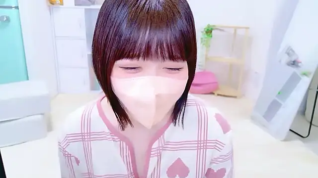 Snapshot of _suika_ chatting on May 27, 11:29 am suika online show from May 27, 11:29 am
