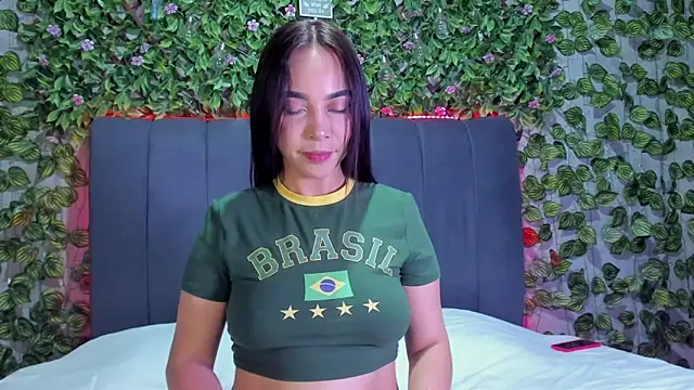 evelin 33 online show from October 6, 9:23 pm
