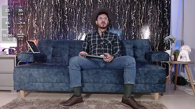 samuelcoopeer online show from October 28, 1:14 pm