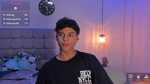 Santy Stump online show from September 15, 10:21 pm