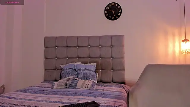 Santy Stump online show from October 10, 12:20 am