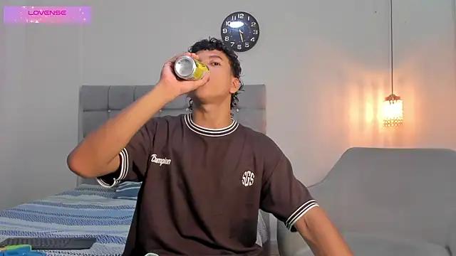 Santy Stump online show from October 18, 11:16 pm