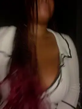 Snapshot of Pree_888x chatting on May 28, 9:56 pm Pree 888x online show from May 28, 9:56 pm