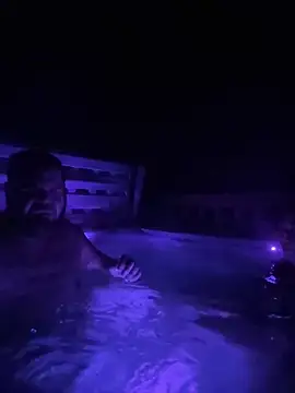 Snapshot of weready79 chatting on September 21, 1:29 am weready79 online show from September 21, 1:29 am