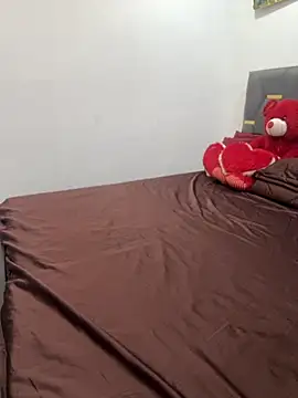 Scarlett 1819 online show from September 30, 2:55 pm