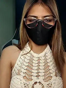 Snapshot of Isha_Sax chatting on March 4, 11:16 am Isha Sax online show from March 4, 11:16 am